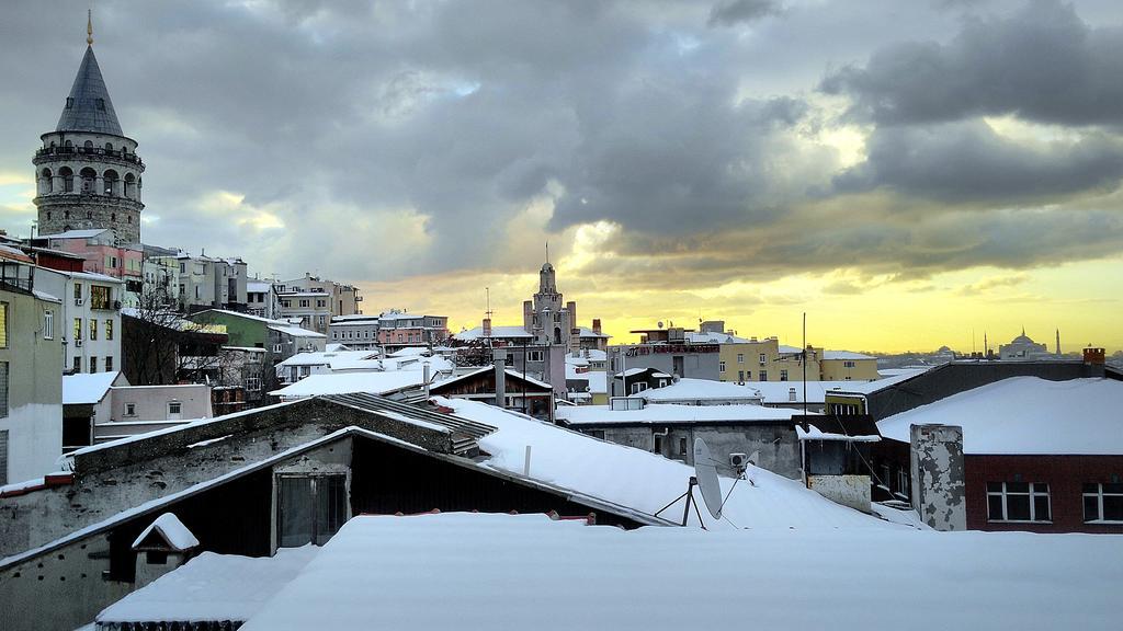 Galata West Hostel อิสตันบูล ภายนอก รูปภาพ