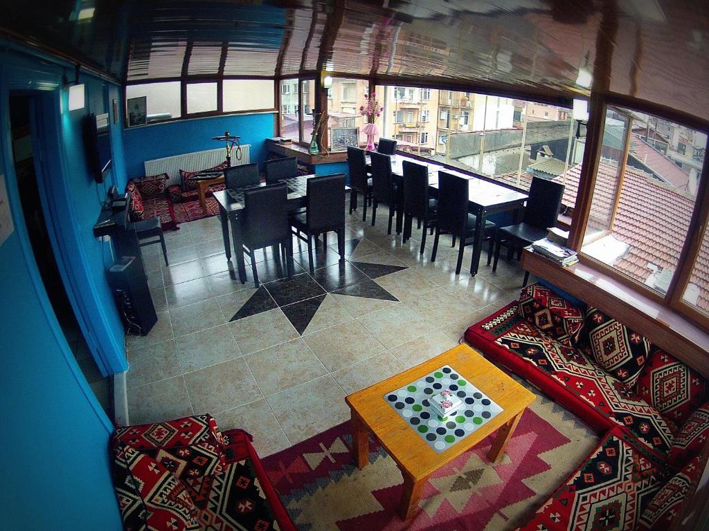 Galata West Hostel อิสตันบูล ภายนอก รูปภาพ