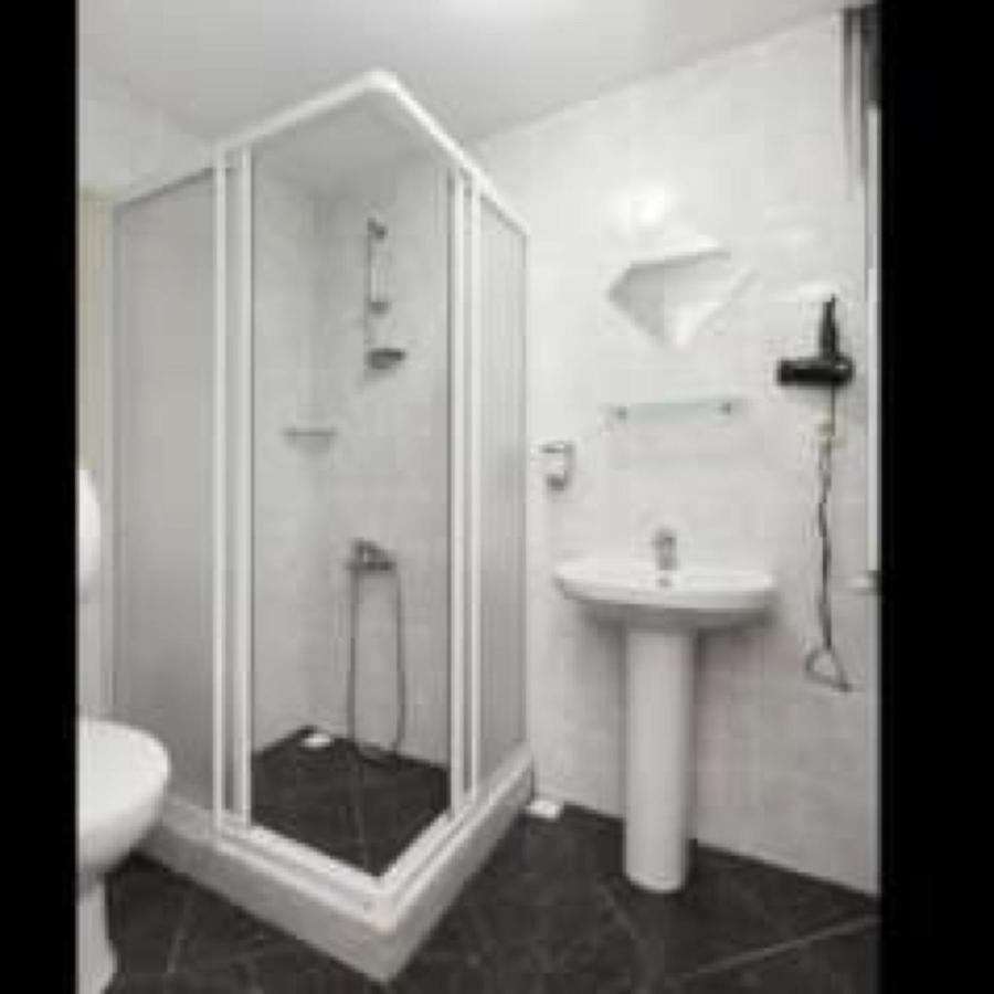 Galata West Hostel อิสตันบูล ภายนอก รูปภาพ